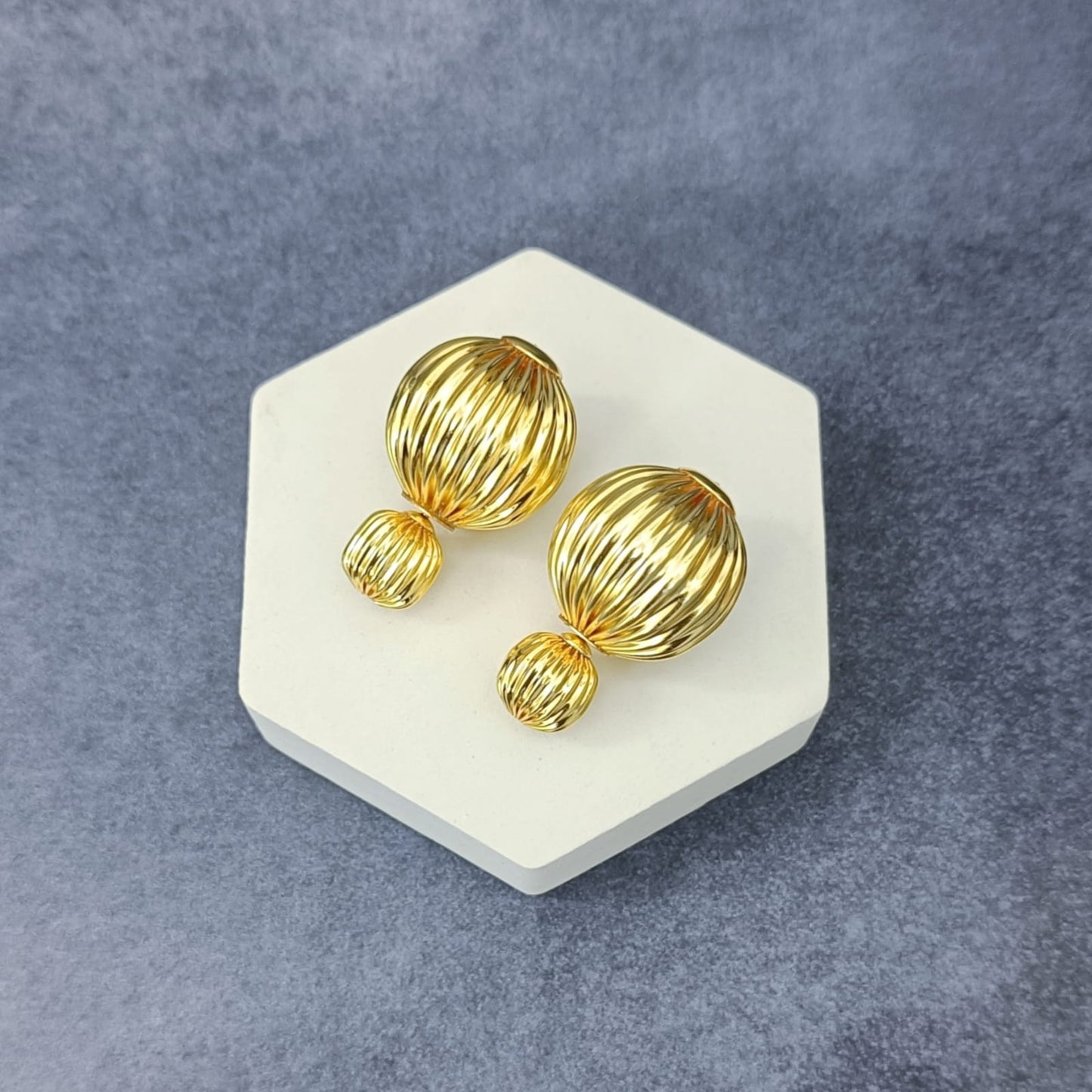 25mm Zaine Reversible Studs