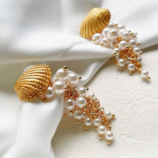 Shell Pearl Earring