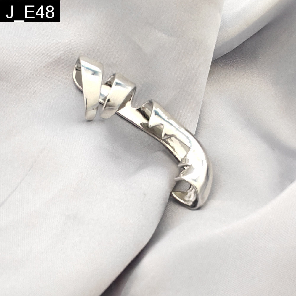 Cyber Claw Earcuff - E48