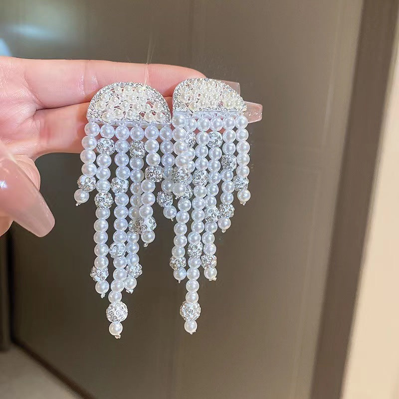 Divine Pearl Tassel Earring