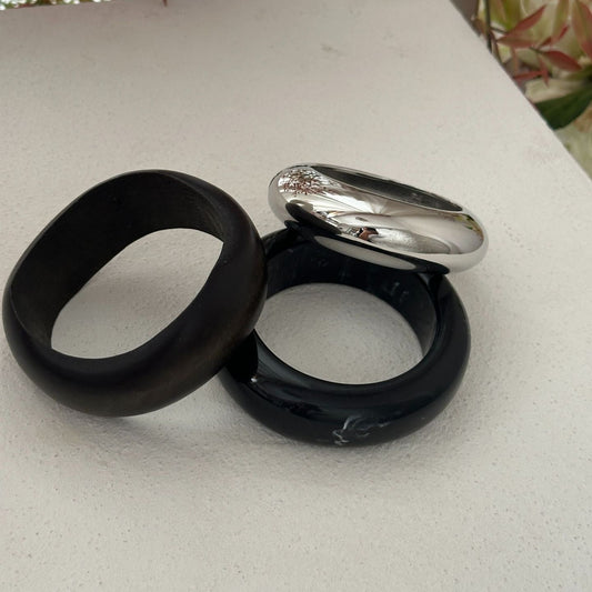 Monochrome Mesa Stack