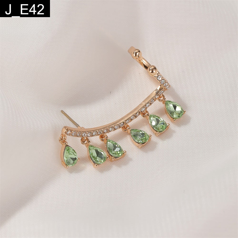 Shimmering Dewdrop Earcuffs - E42
