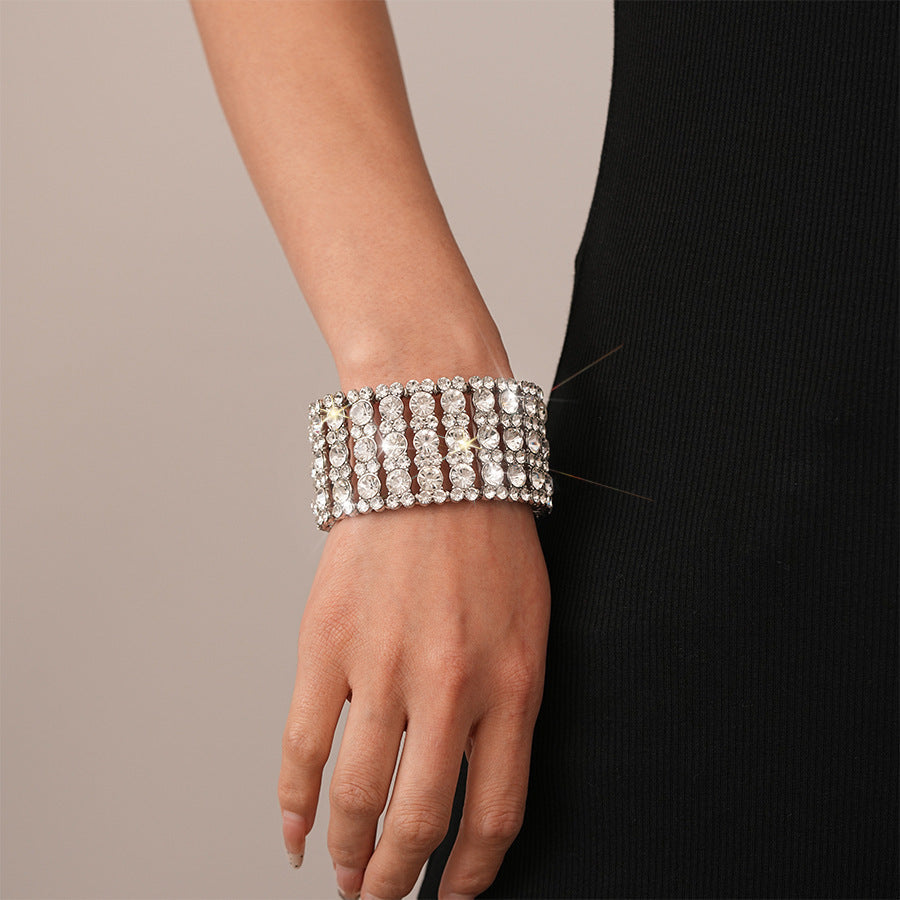 Celestial Wristfall Bracelet Round