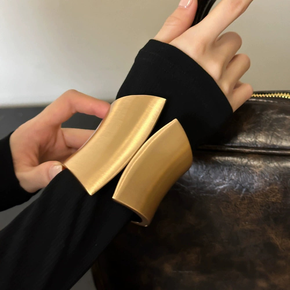 Dune Wave Handcuff