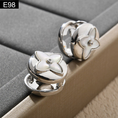 Star Stud Earring - E98