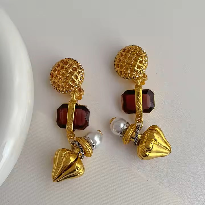 Queen's Gambit Earring