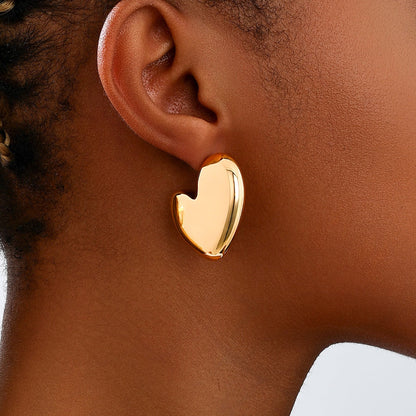 Helia Heart Stud Earring