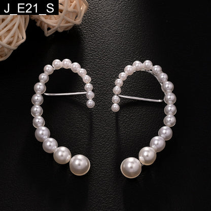 Starlight Pearl Earcuff