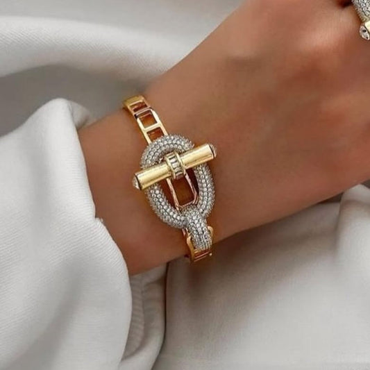 Zirconia Knot Bracelet