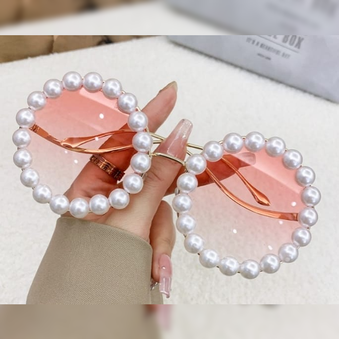 Luminous Gaze Sunglasses