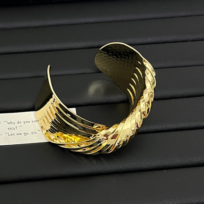 Lumina Weave Handcuff