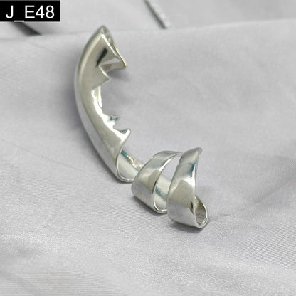 Cyber Claw Earcuff - E48
