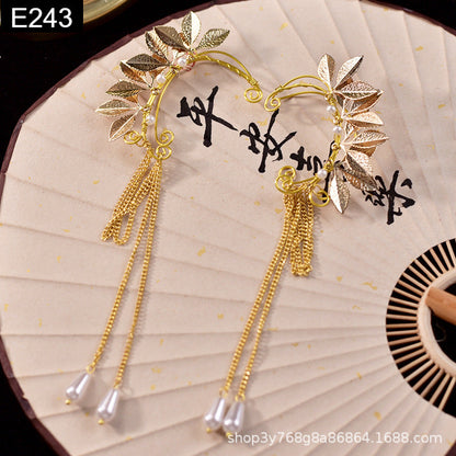 Amber Willow Earcuff - E243