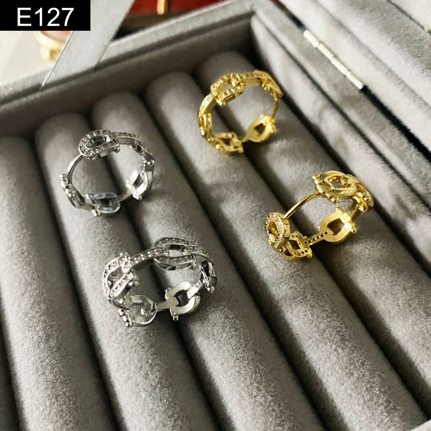 Link Hoop Earring - E127