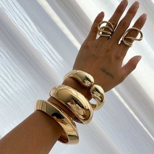 Leda Bracelet Stack