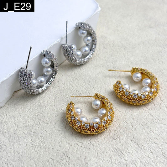 Cosmic Pearl Earring