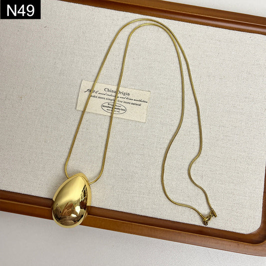 Golden Solitaire Necklace - N49