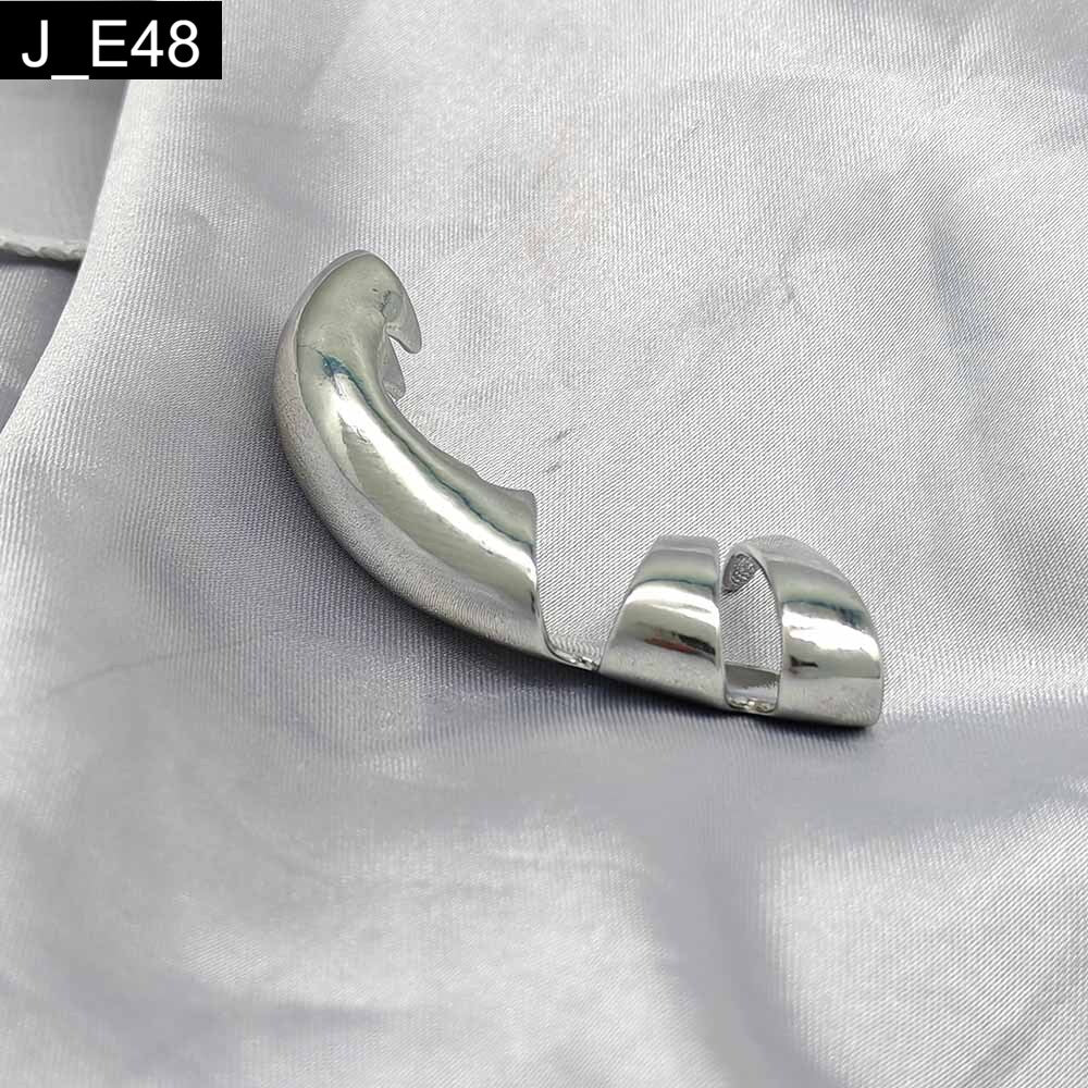 Cyber Claw Earcuff - E48