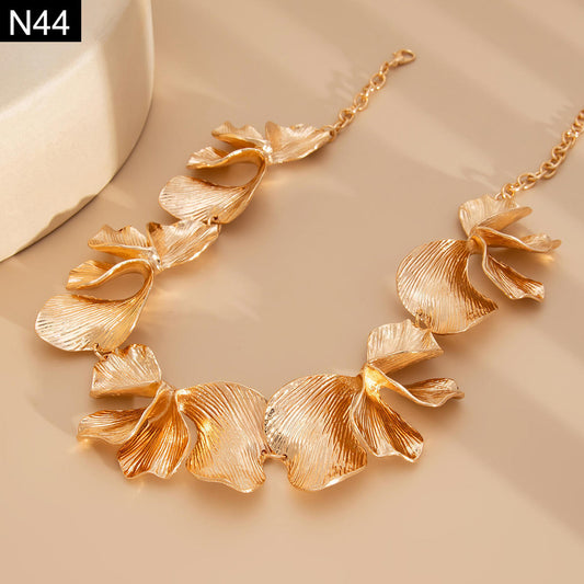 Midas Flora Necklace - N44