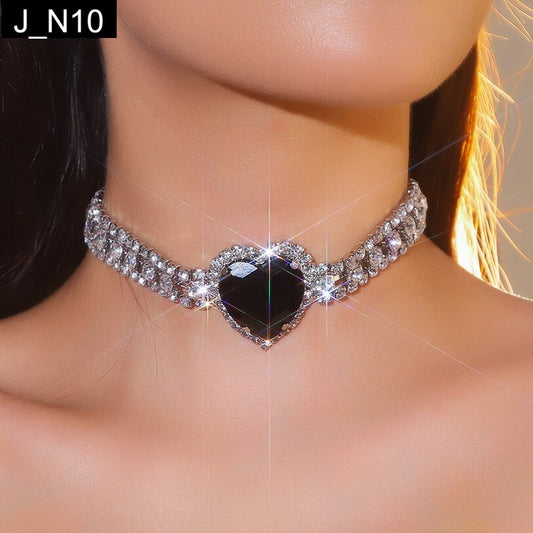 Majestic Heart Choker