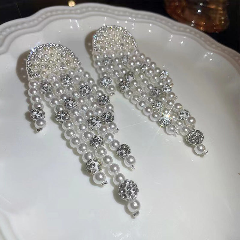 Divine Pearl Tassel Earring