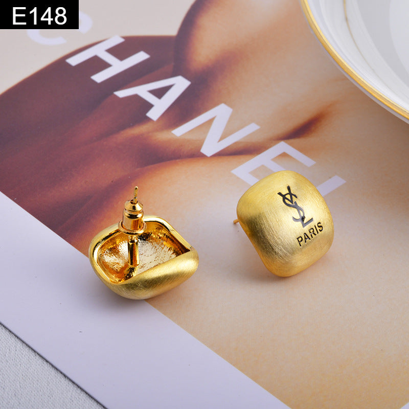 Matte Square Earring - E148