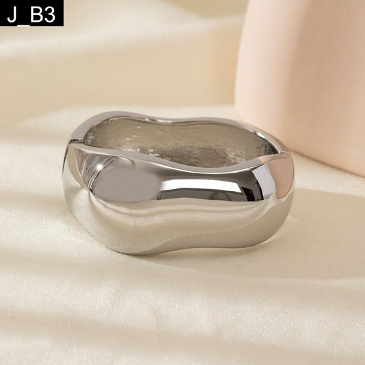 Mercury Ripple Bracelet Stack