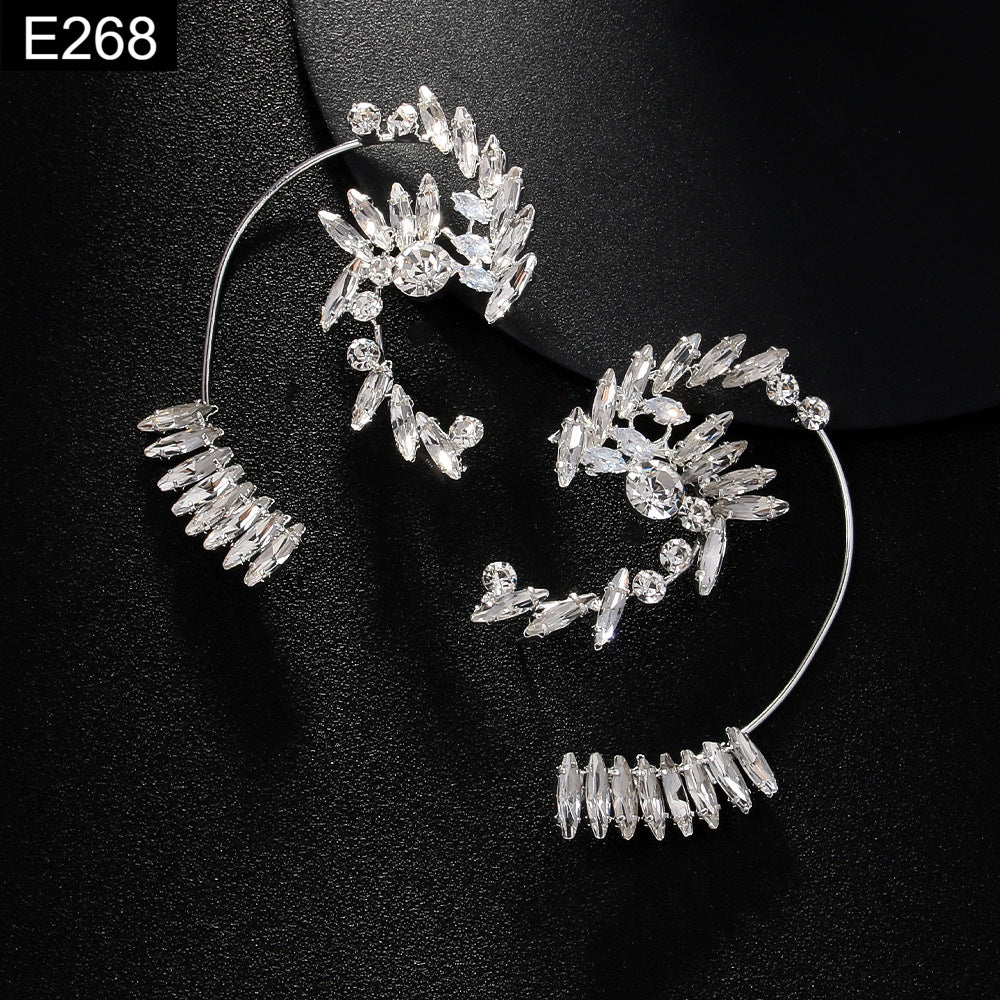 Imperial Spire Earcuff - E268