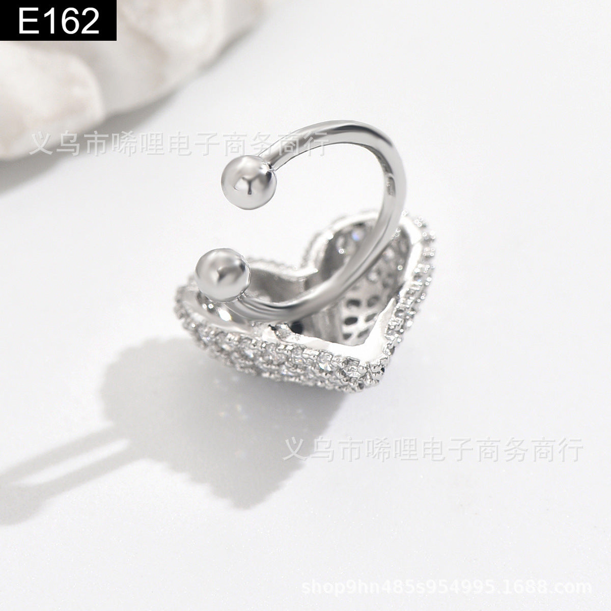 Mini Heart Earcuff - E162
