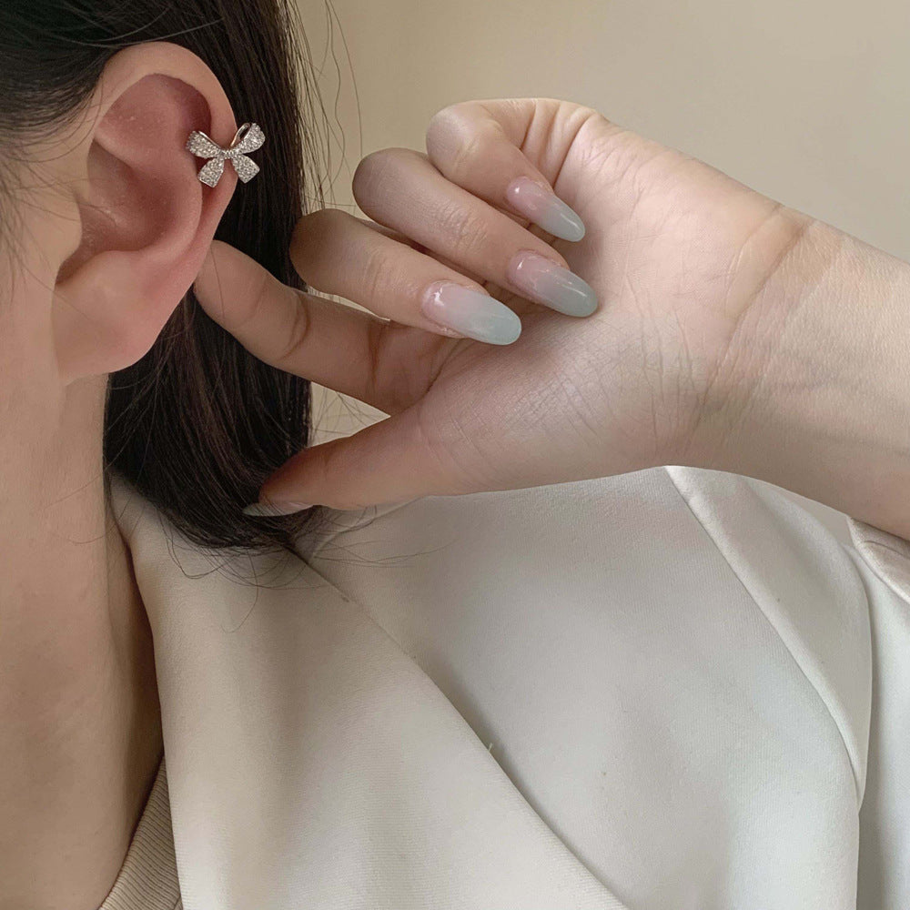 Petite Bow Earcuff