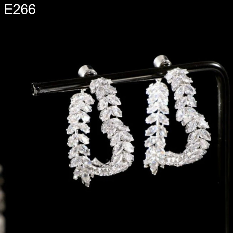Fragmented Frost Earring - E266