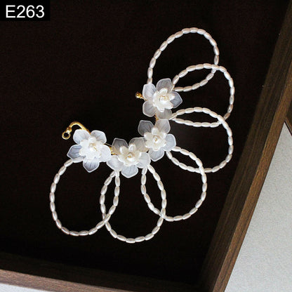Pearlescent Petal Earcuff - E263