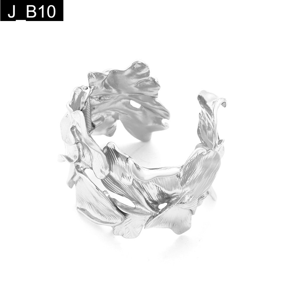 Daphne Floral Handcuff - B10