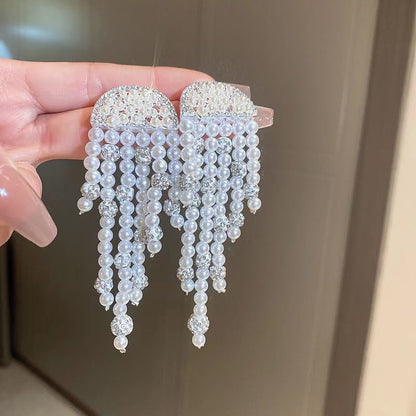 Divine Pearl Tassel Earring