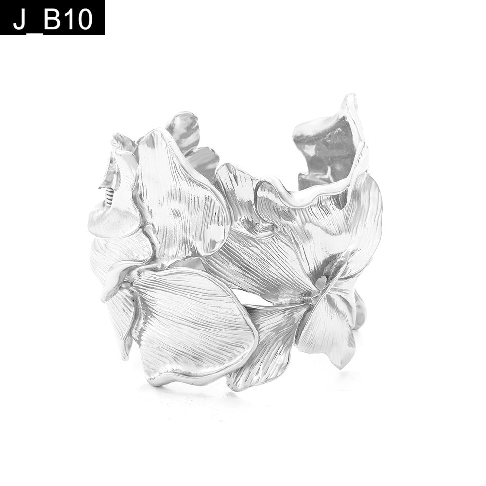 Daphne Floral Handcuff - B10