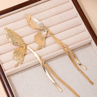 Papillon Whisper Earring