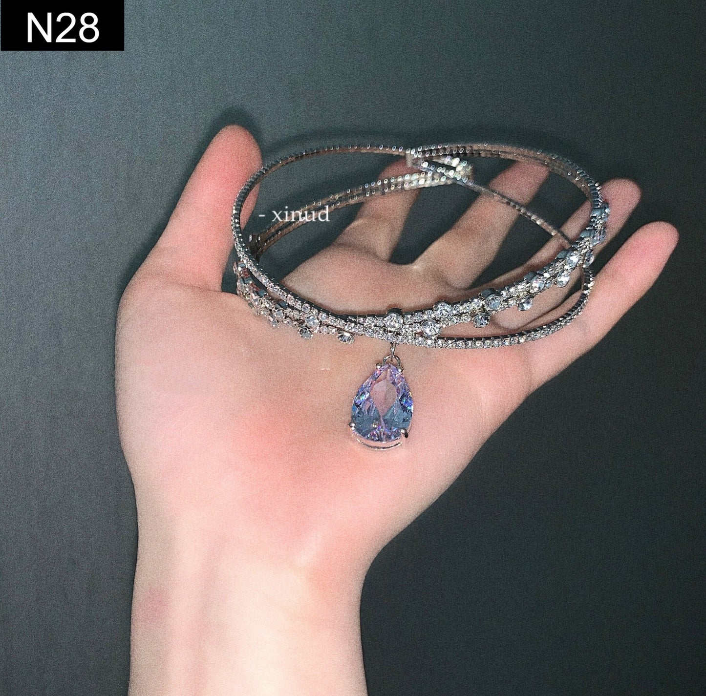 Drop Pendant Choker - N28