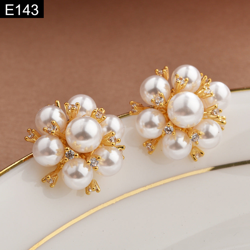 Pearl Cluster Earring - E143