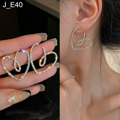Entwined Heart Studs - E40