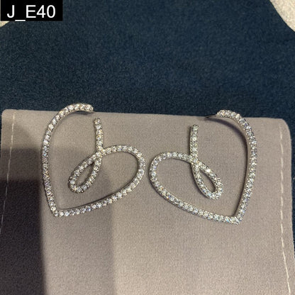 Entwined Heart Studs - E40
