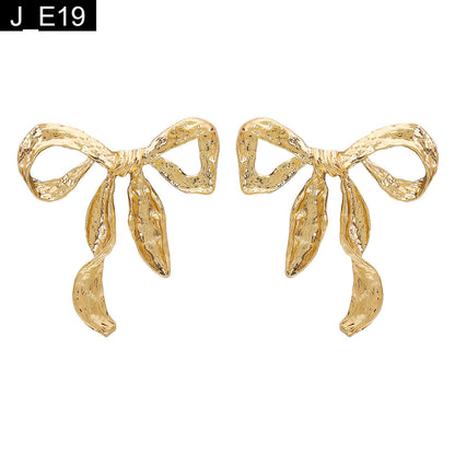 Molten Ribbon Bow Earring - E19