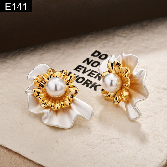 Floral Pearl Earring - E141