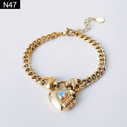 Sentinel Amor Necklace - N47
