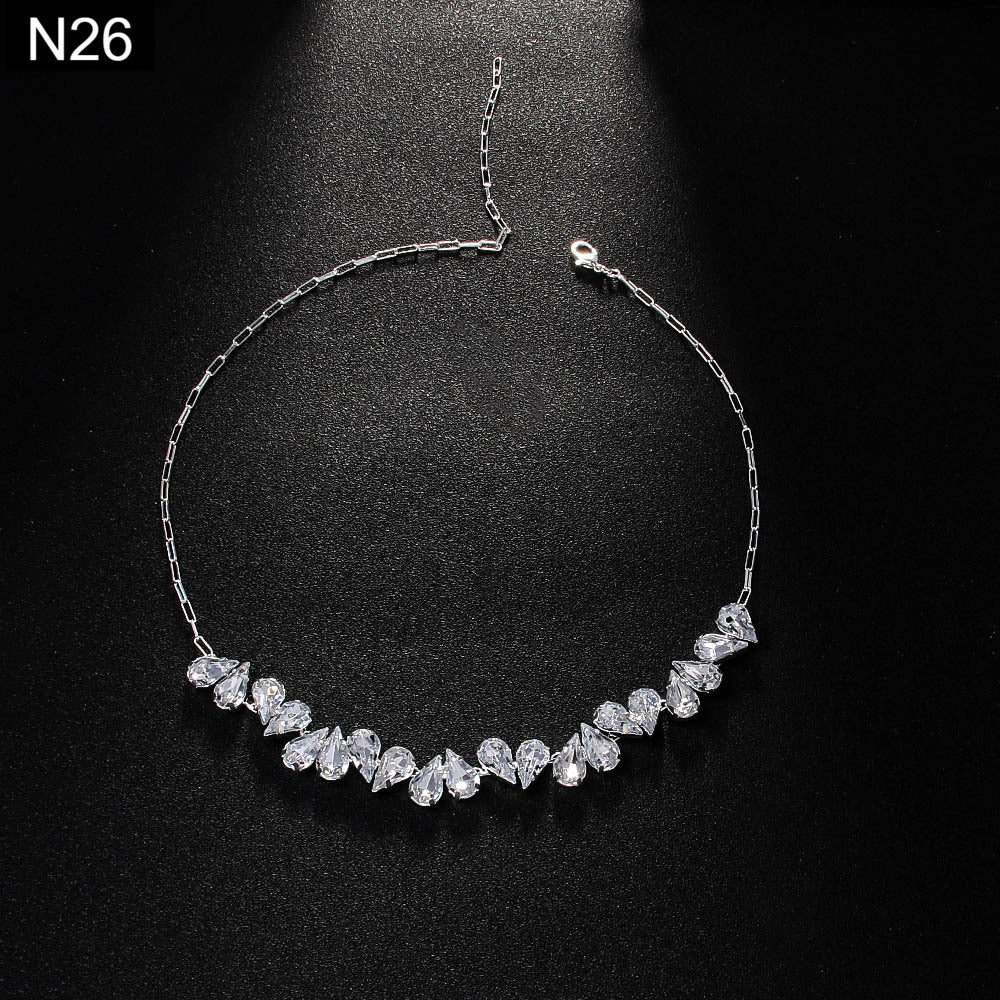 Dewdrop Arc Necklace