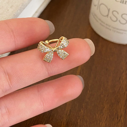 Petite Bow Earcuff