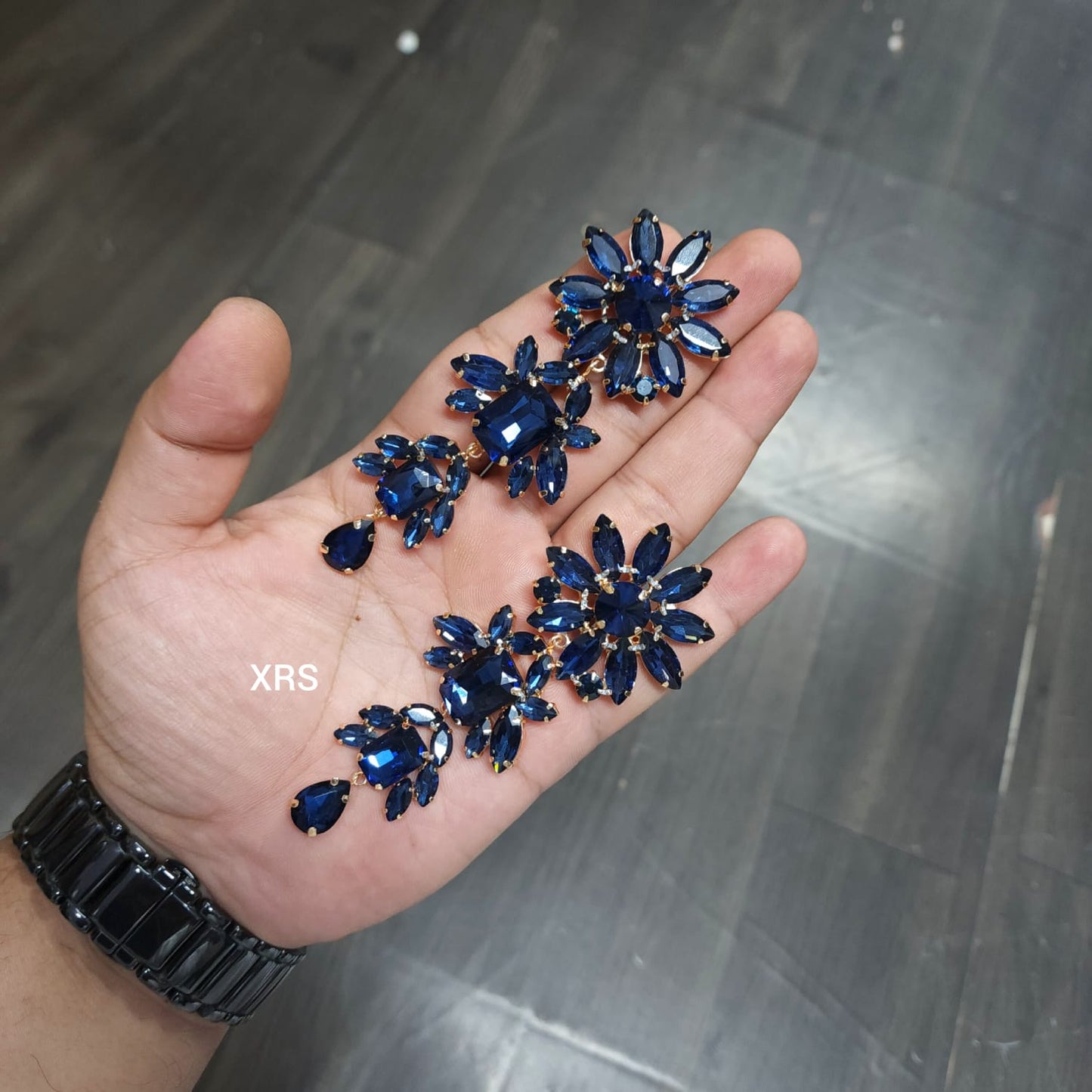 Zoya Earring